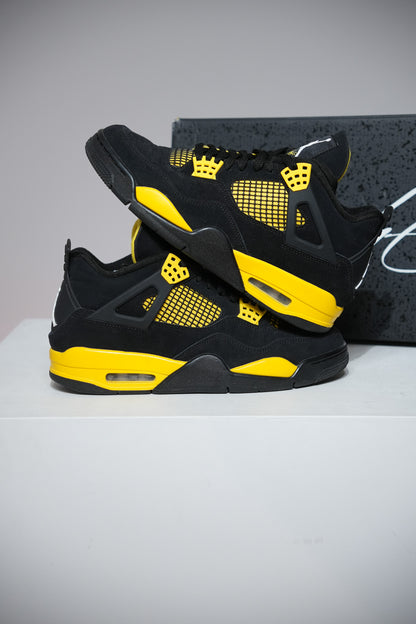 Jordan 4 Thunder (Taille 42,5)