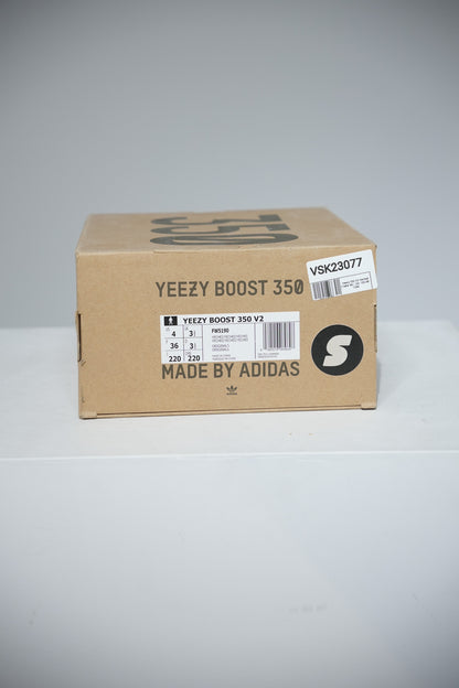 Yeezy 350 V2 Yecheil (Taille 36)