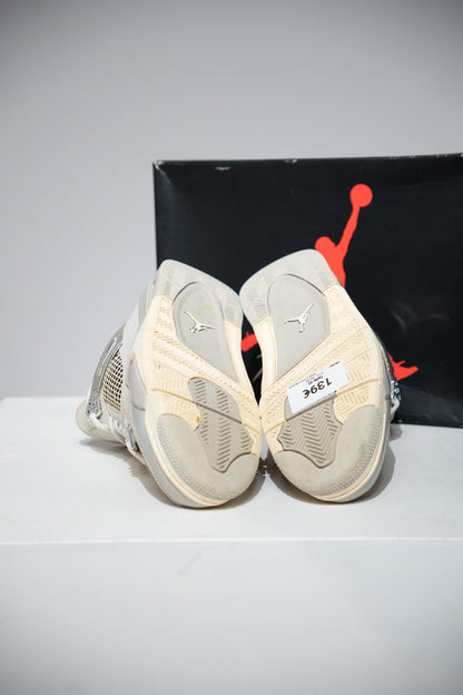 Jordan 4 Frozen Moments (Taille 42)
