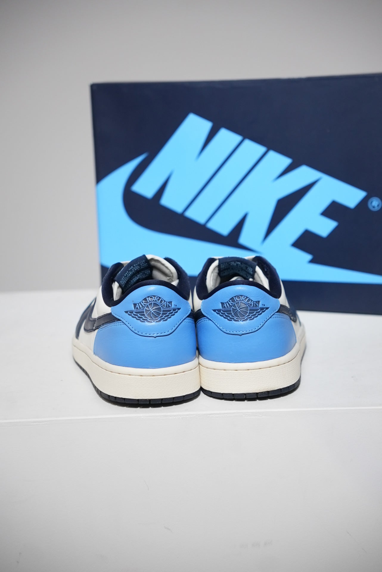 Jordan 1 Low Obsidian (Taille 44)