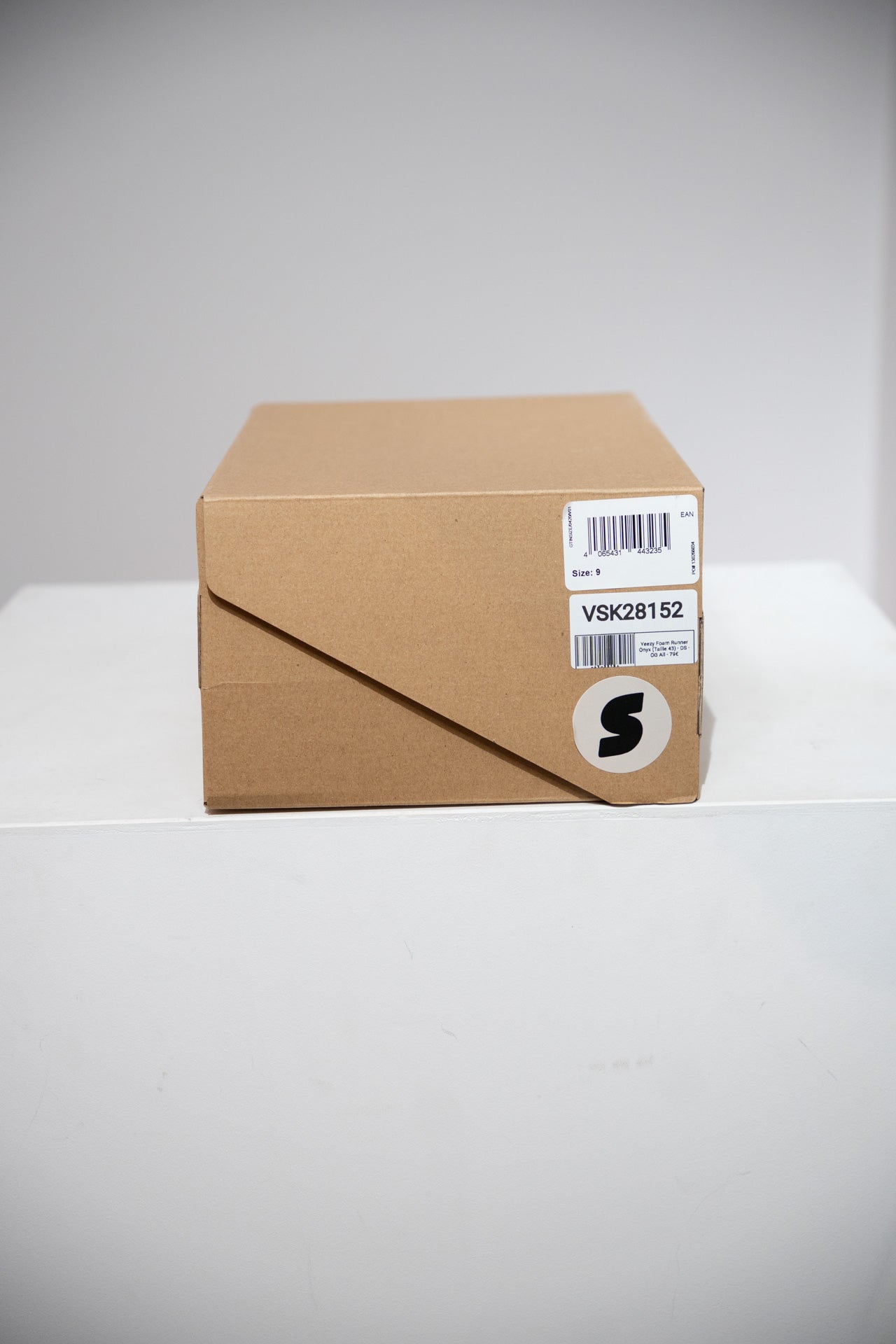 Yeezy Foam Runner Onyx (Taille 43)