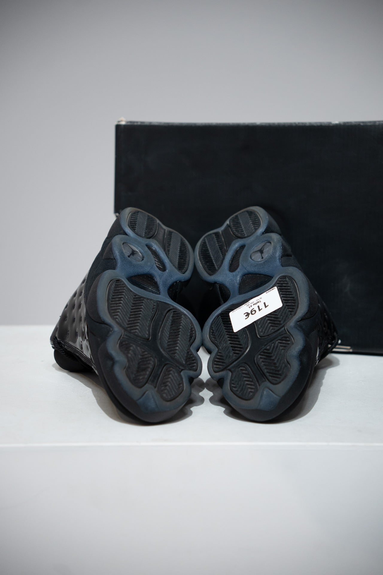 Jordan 13 Black Cat (Taille 41)