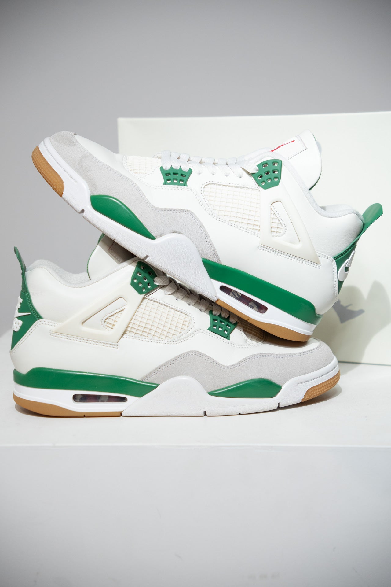 Jordan 4 SB pine Green (Taille 45)
