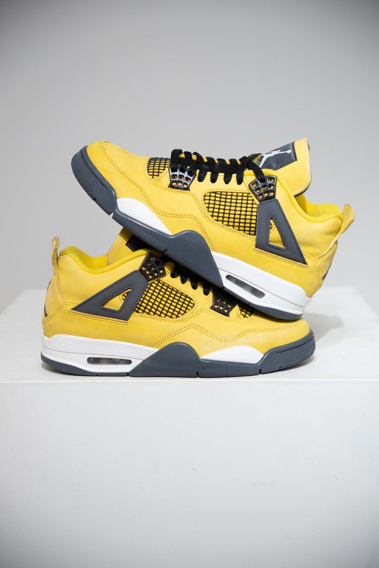 Jordan 4 Lightning (Taille 42,5)