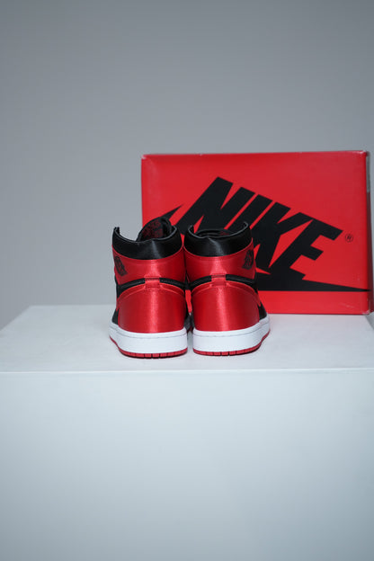 Jordan 1 High Satin Bred (Taille 42,5)