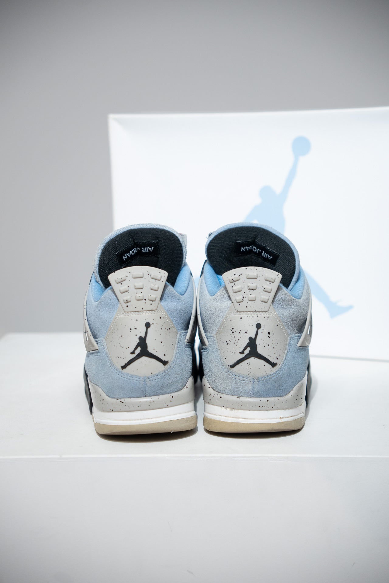 Jordan 4 UNC (Taille 44,5)