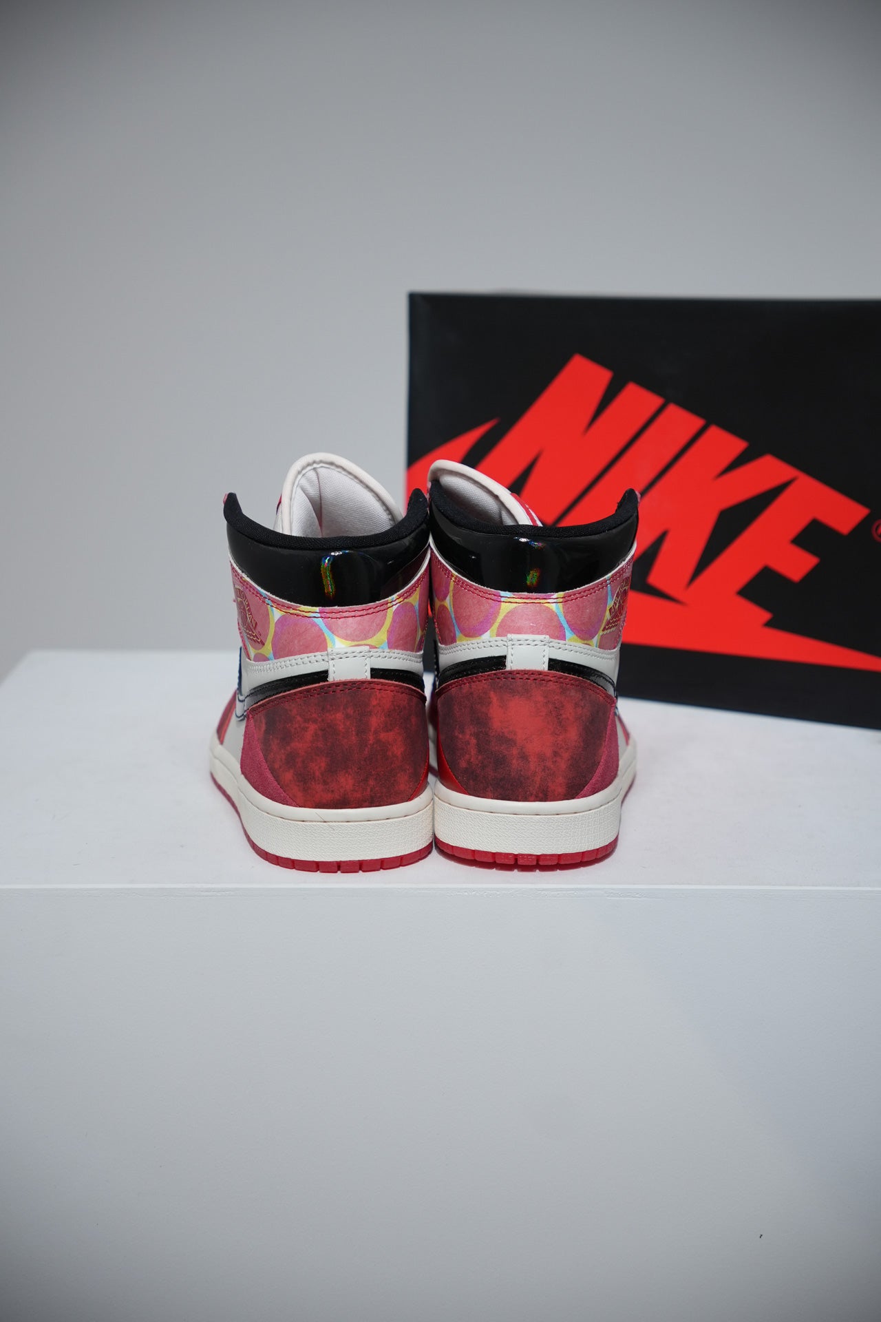 Jordan 1 High Across The Spider-Verse (Taille 45)