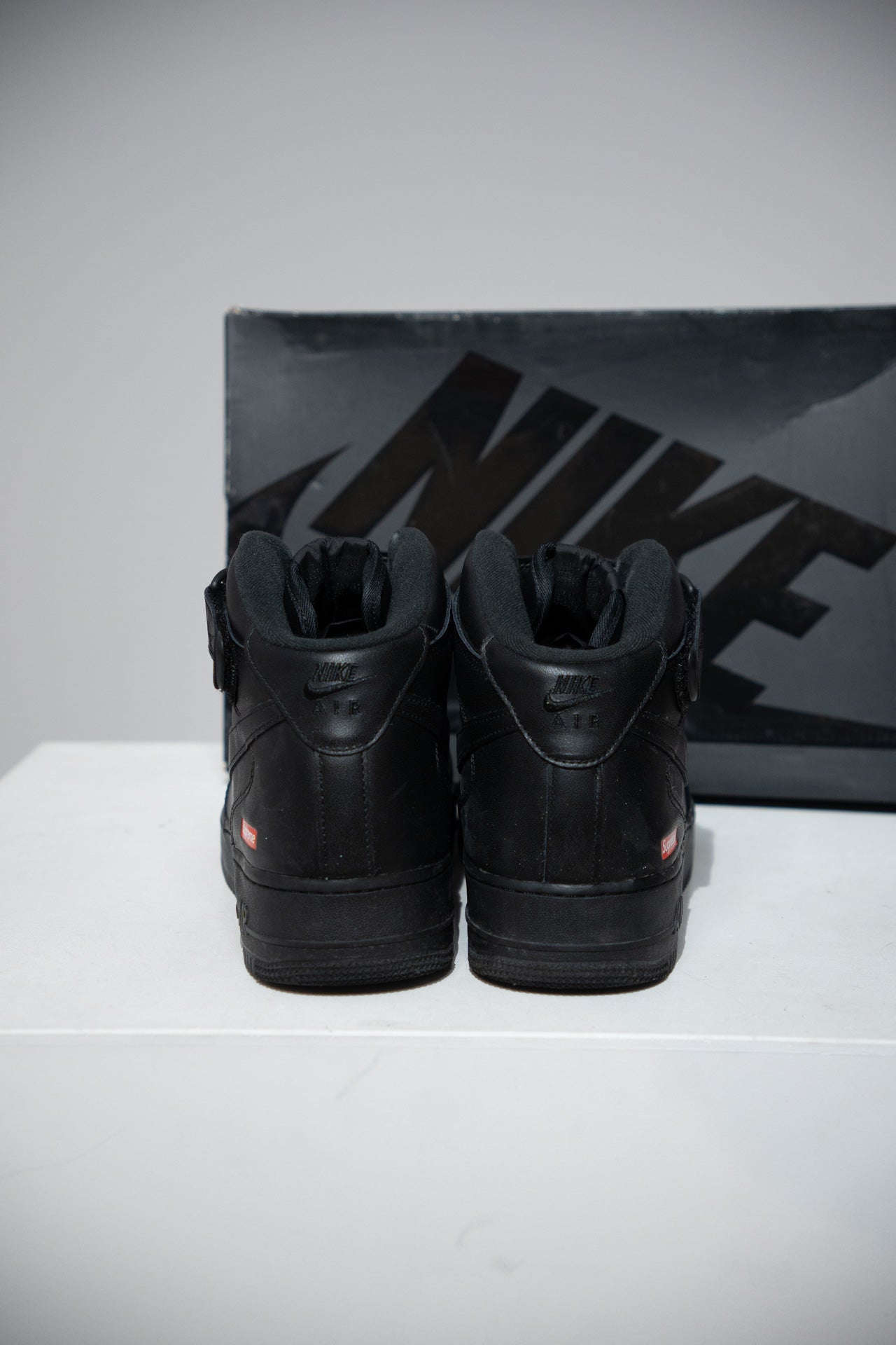 Air Force 1 Mid Supreme Black (Taille 46)