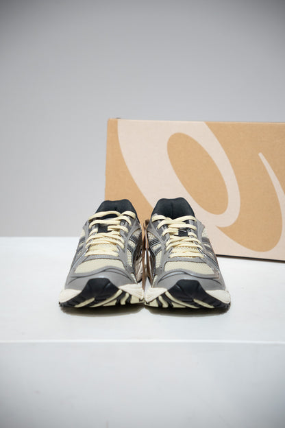 Asics Gel Kayano 14 Oyster (Taille 37,5)