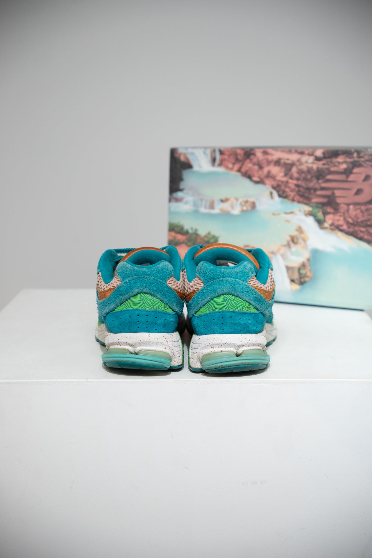 New Balance 2002R Salehe Bemburry Water Be The Guide (Taille 42)