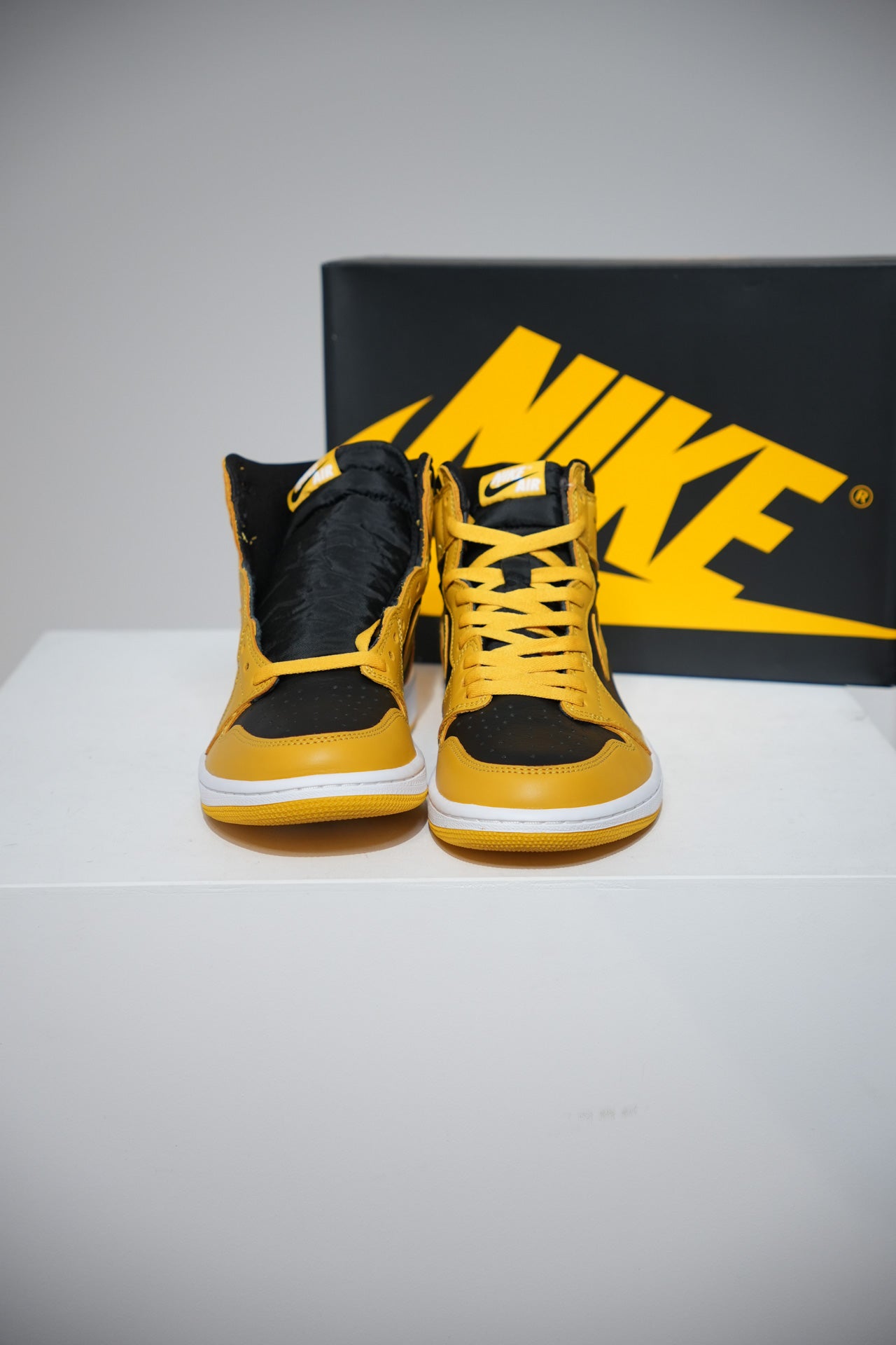 Jordan 1 High Pollen (Taille 39)