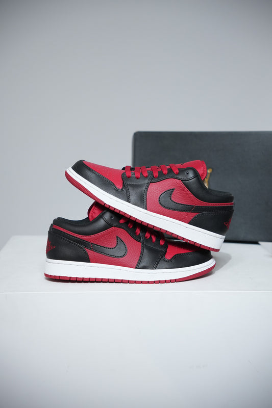 Jordan 1 Low Red Black (Taille 40)
