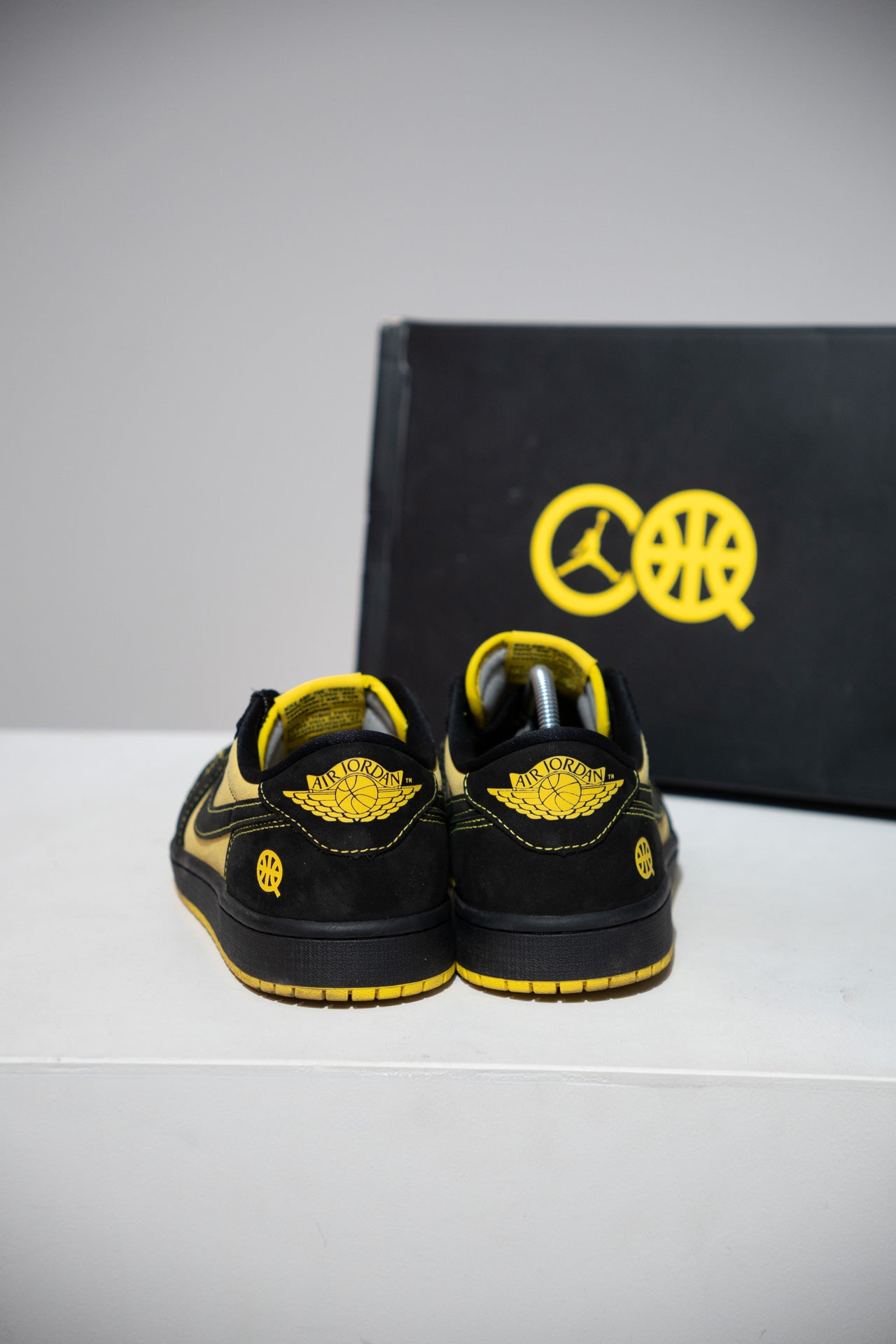 Jordan 1 low quai 54 2025 (Taille 40,5)