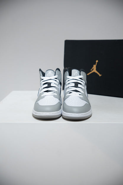 Jordan 1 Mid Anthracite GS (Taille 36,5)