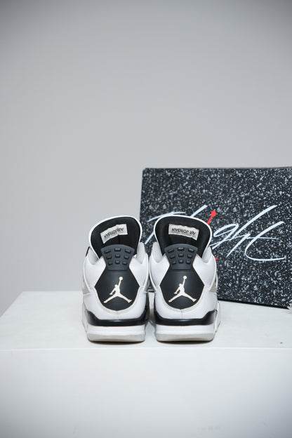 Jordan 4 Military Black (Taille 42,5)