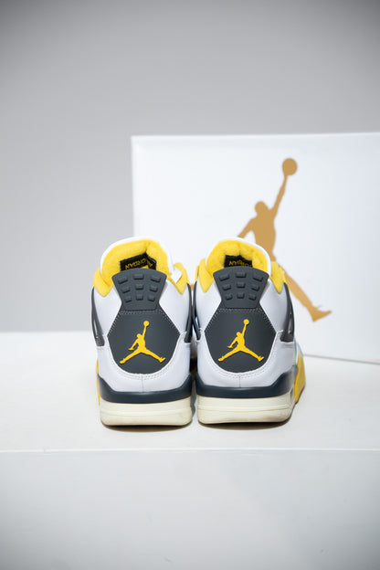Jordan 4 Vivid Sulfur (Taille 43)