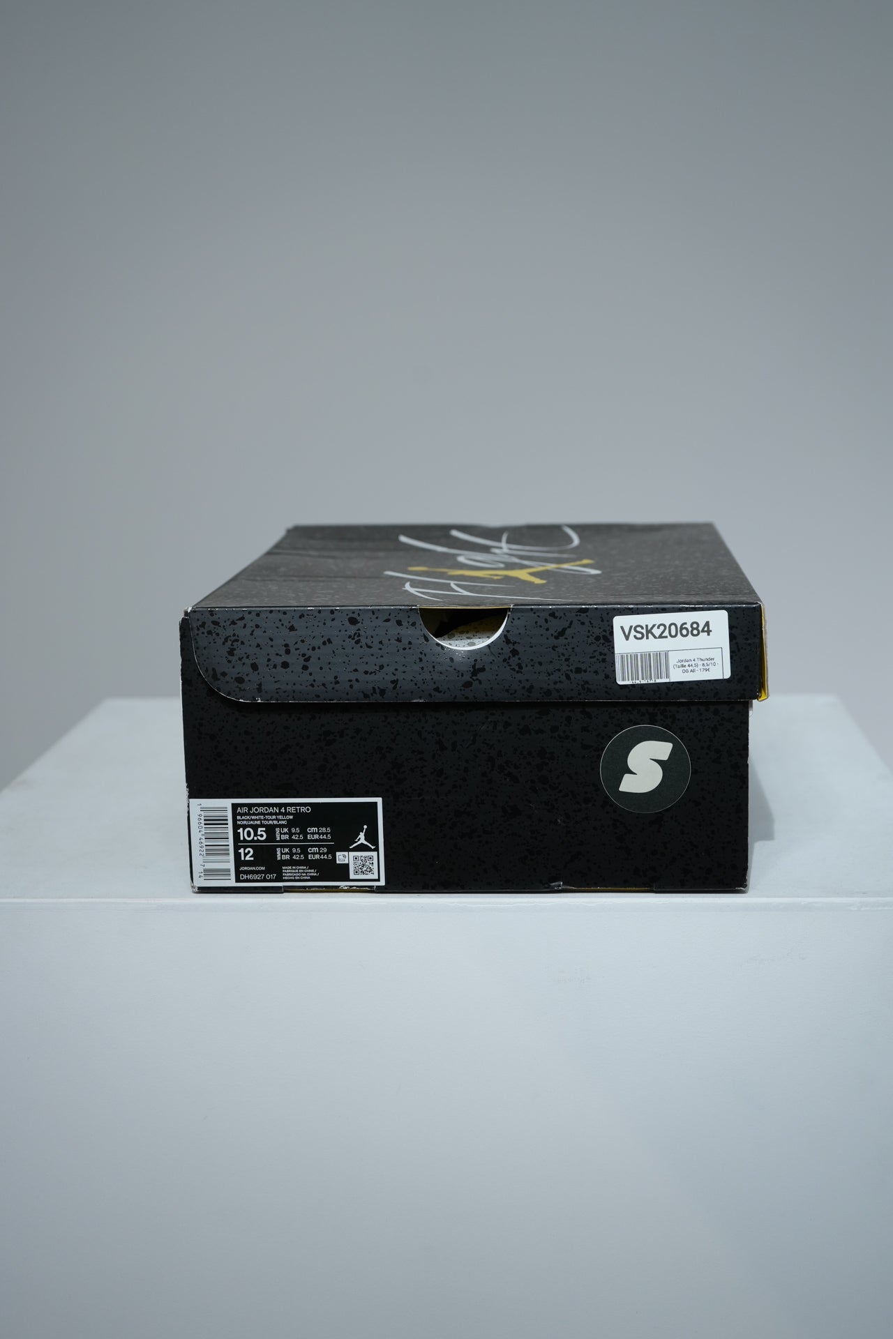 Jordan 4 Thunder (Taille 44,5)