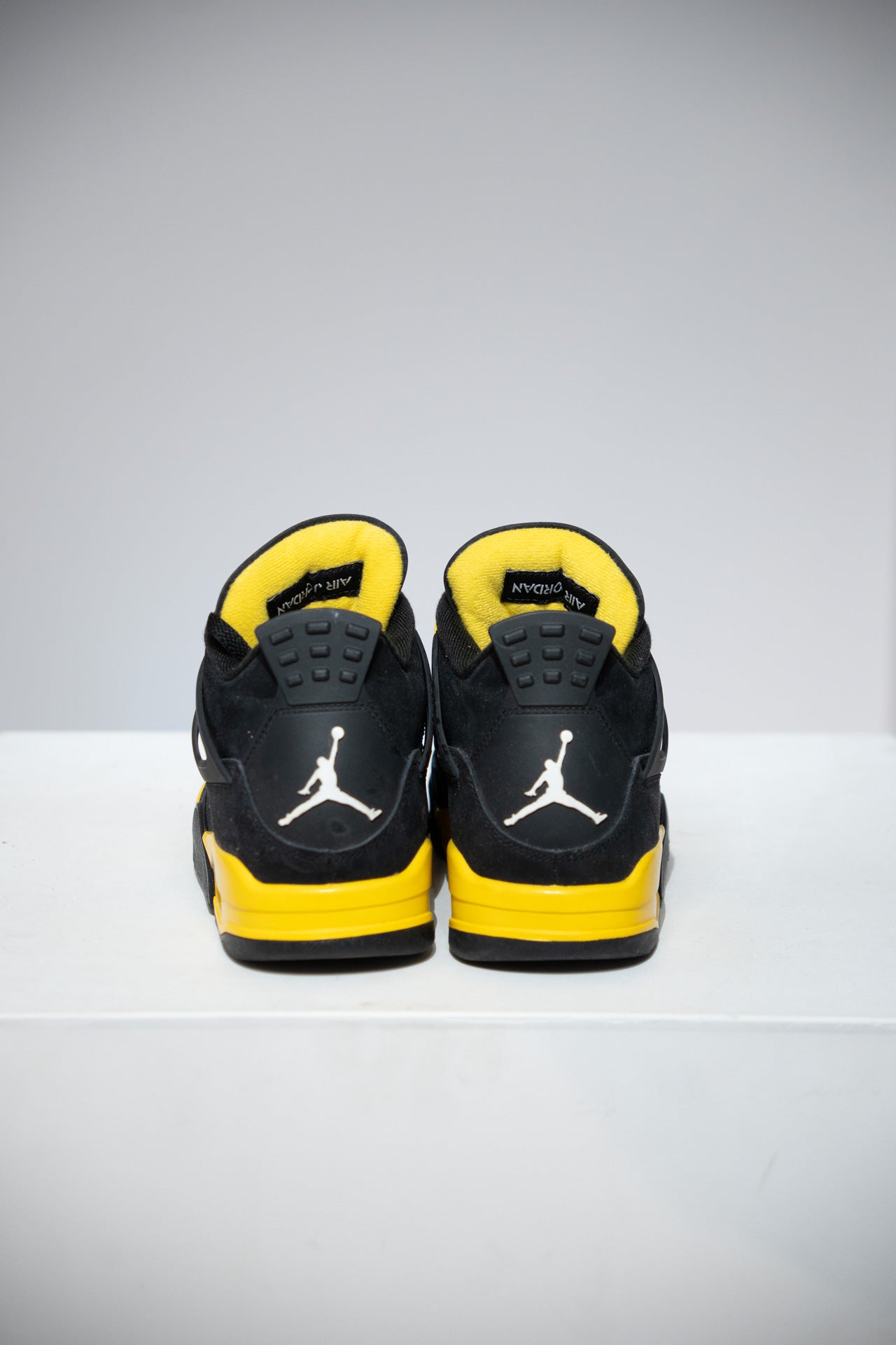 Jordan 4 Thunder (Taille 43)