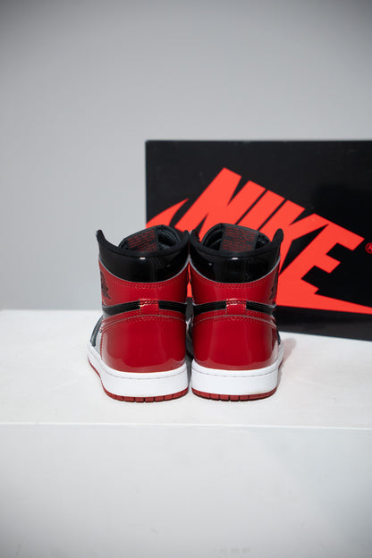 Jordan 1 High Patent Bred (Taille 41)