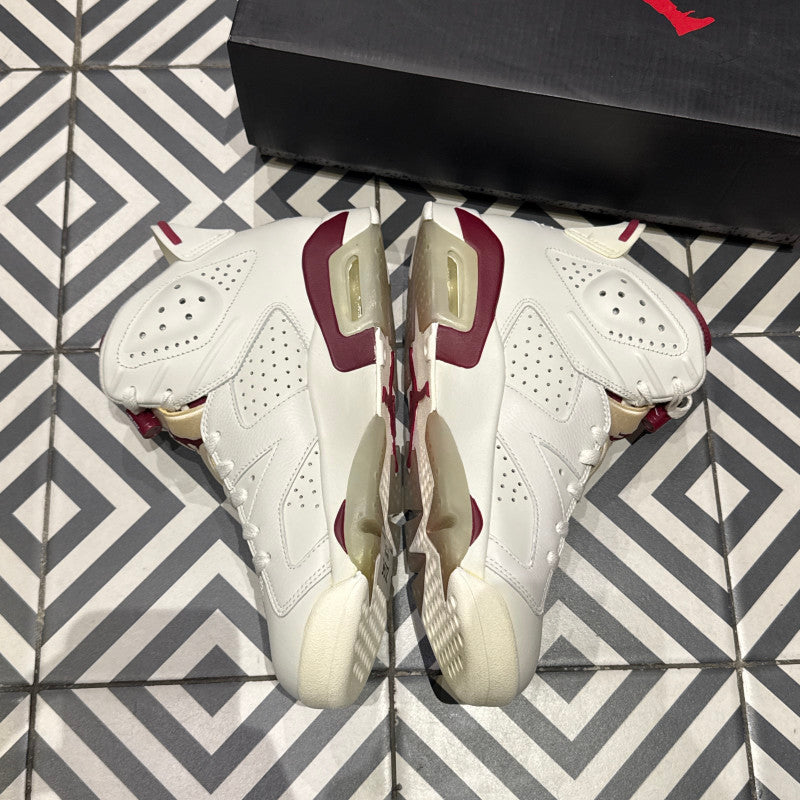 Jordan 6 Marron (Taille 42,5)