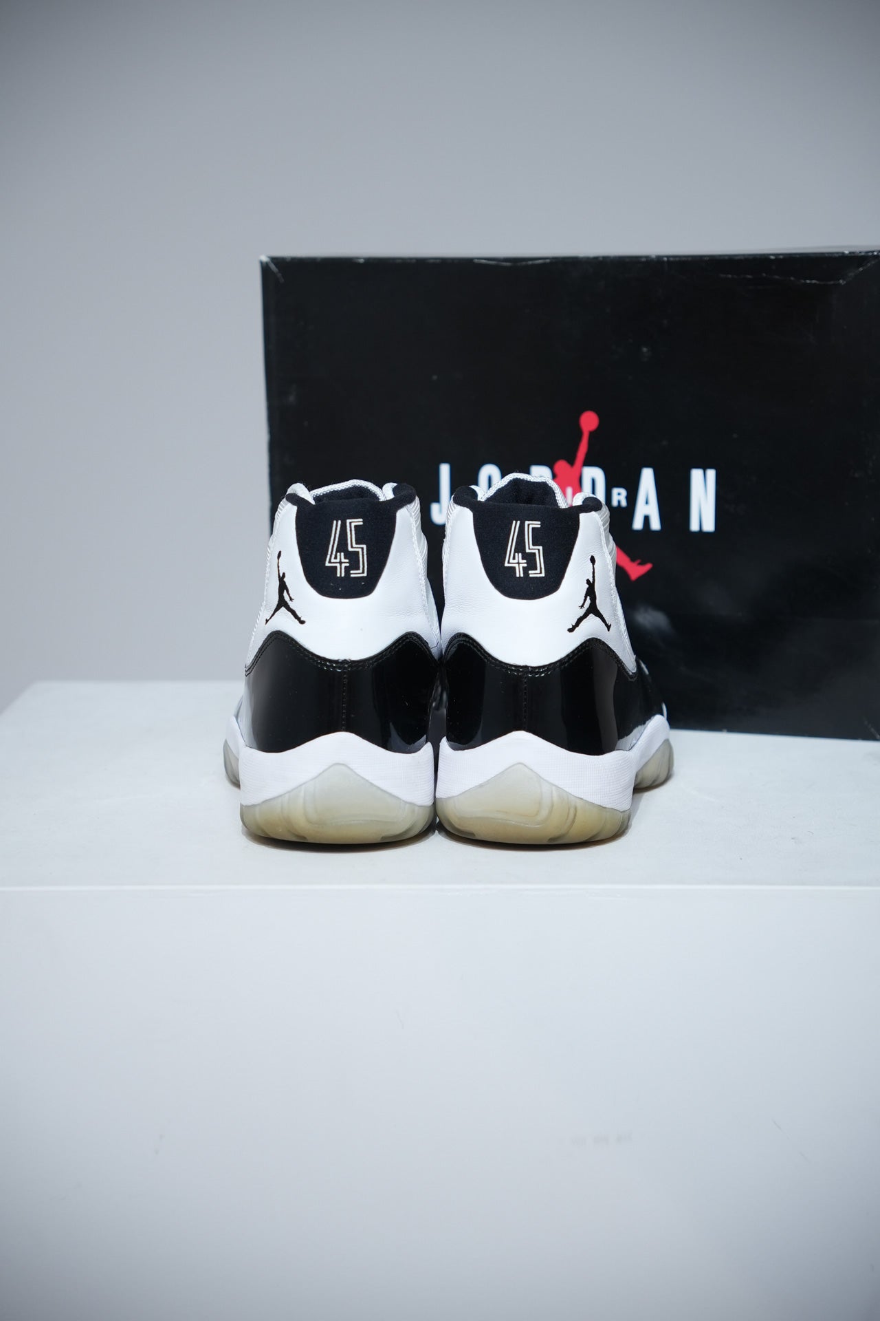 Jordan 11 Concord (Taille 45)