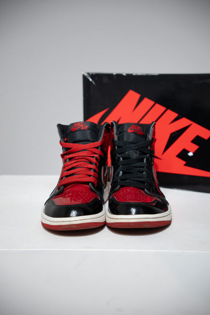 Jordan 1 High Patent Bred (Taille 42)