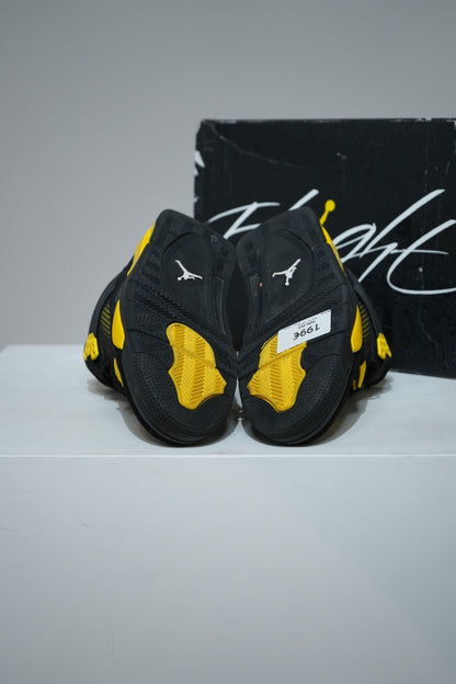 Jordan 4 Thunder (Taille 44,5)