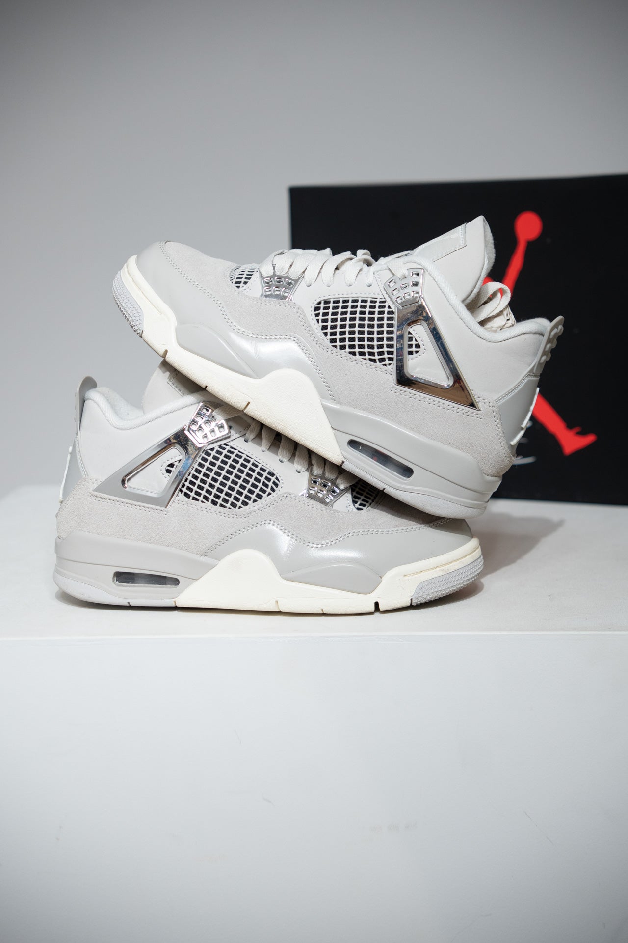 Jordan 4 Frozen Moments (Taille 37,5)
