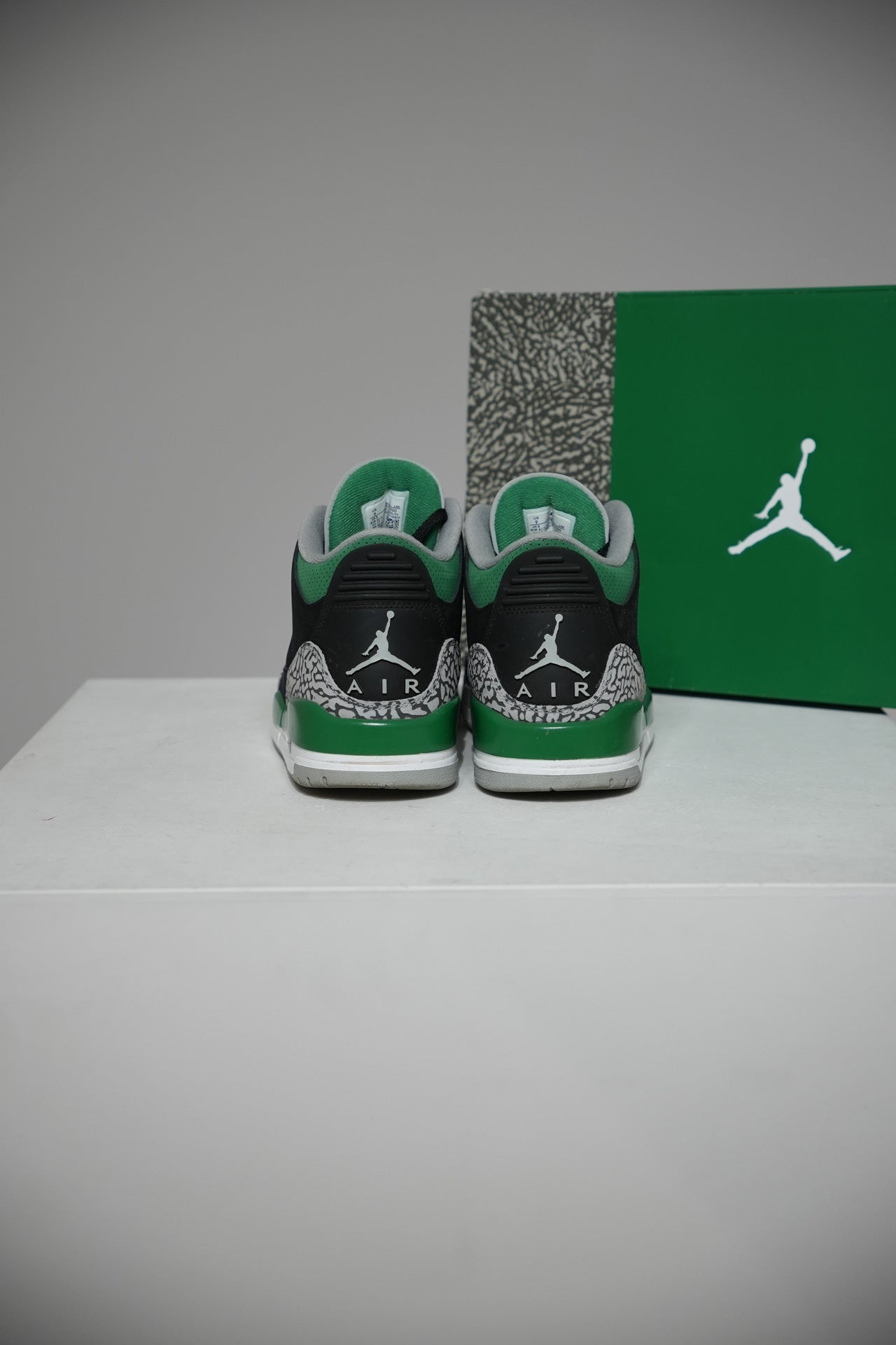 Jordan 3 Pine green (Taille 42,5)