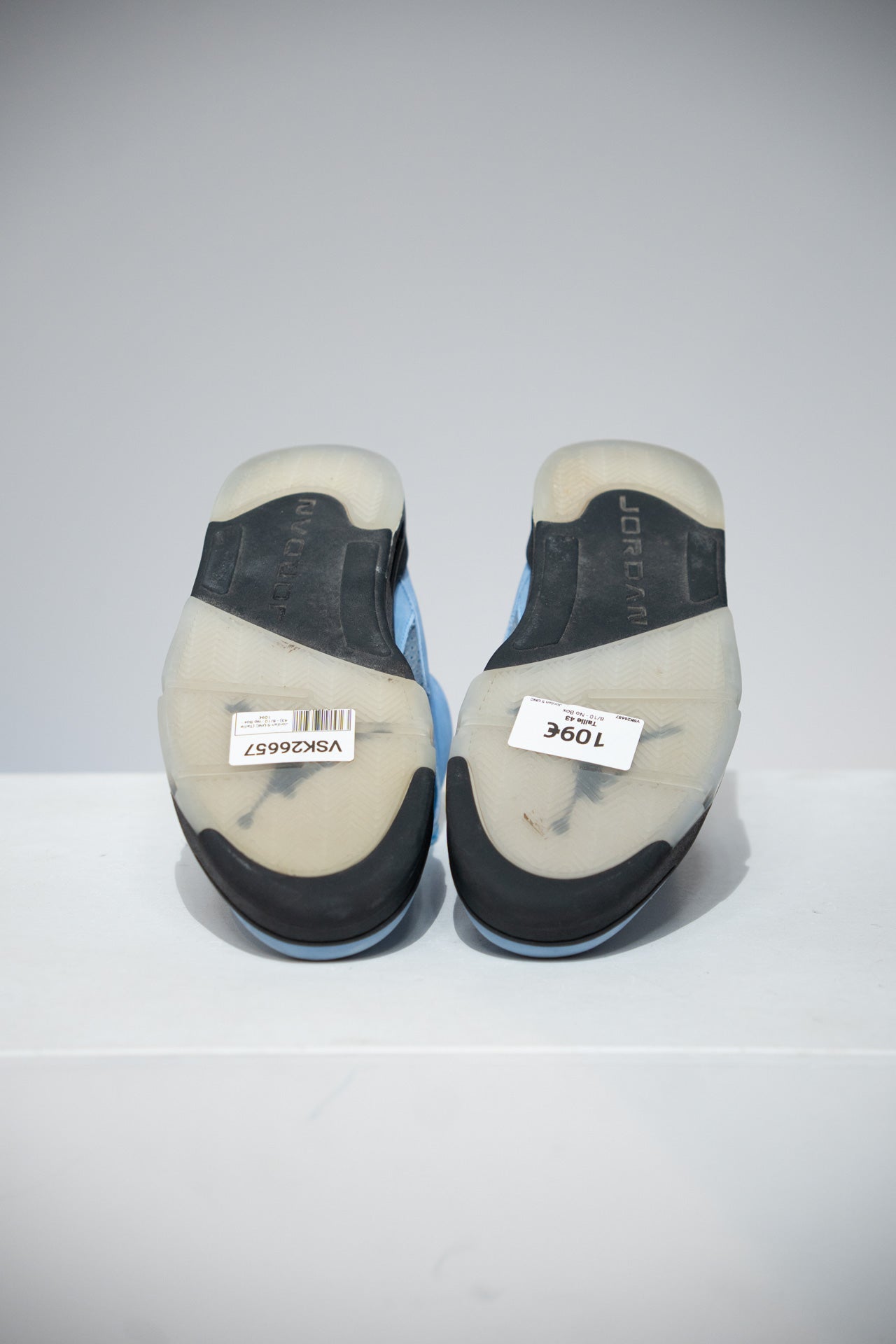 Jordan 5 UNC (Taille 43)
