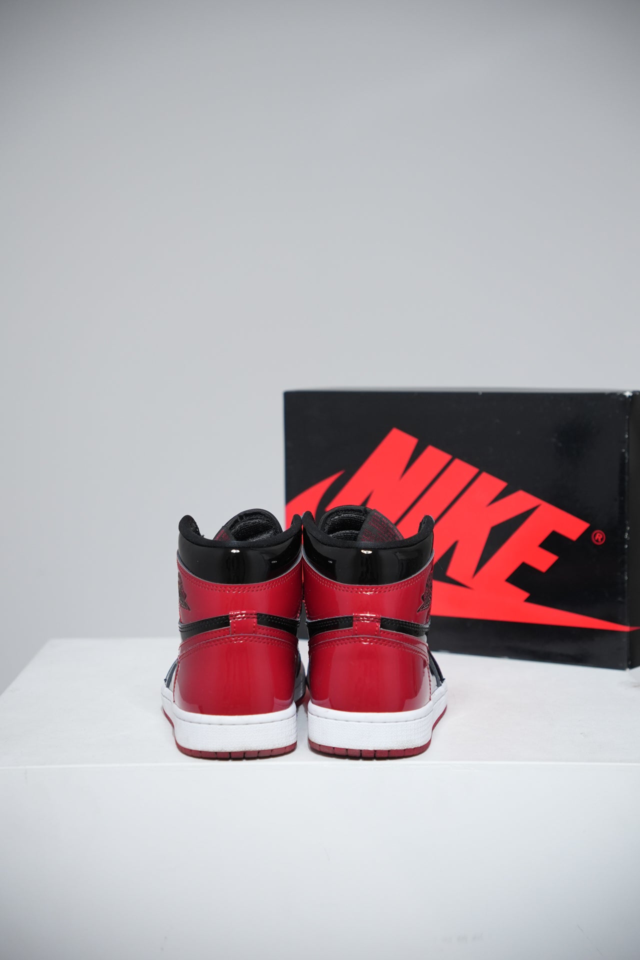 Jordan 1 High Patent Bred (Taille 40,5)