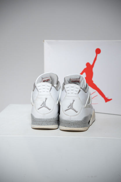 Jordan 4 Oreo (Taille 44)