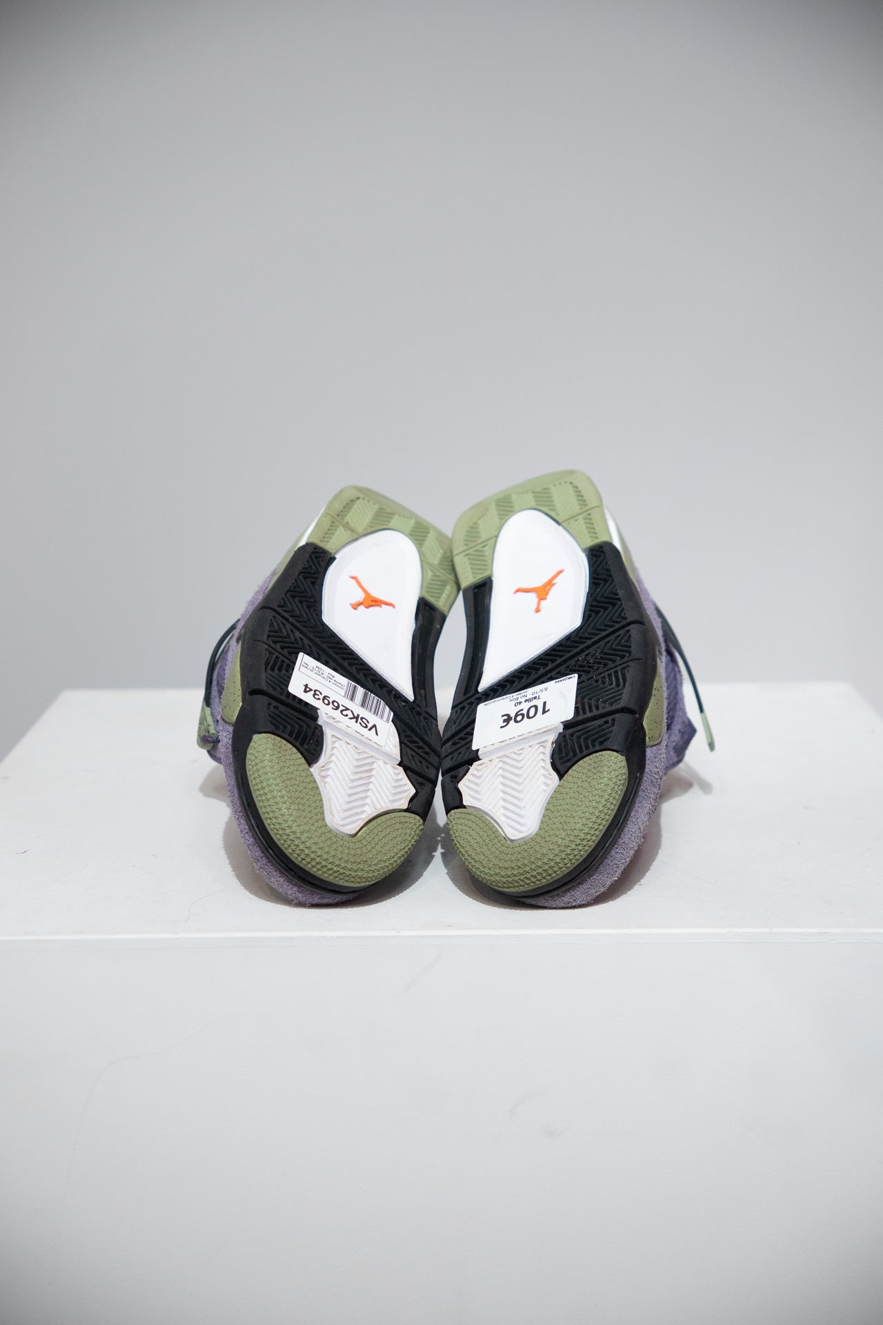 Jordan 4 Canyon purple (Taille 40)