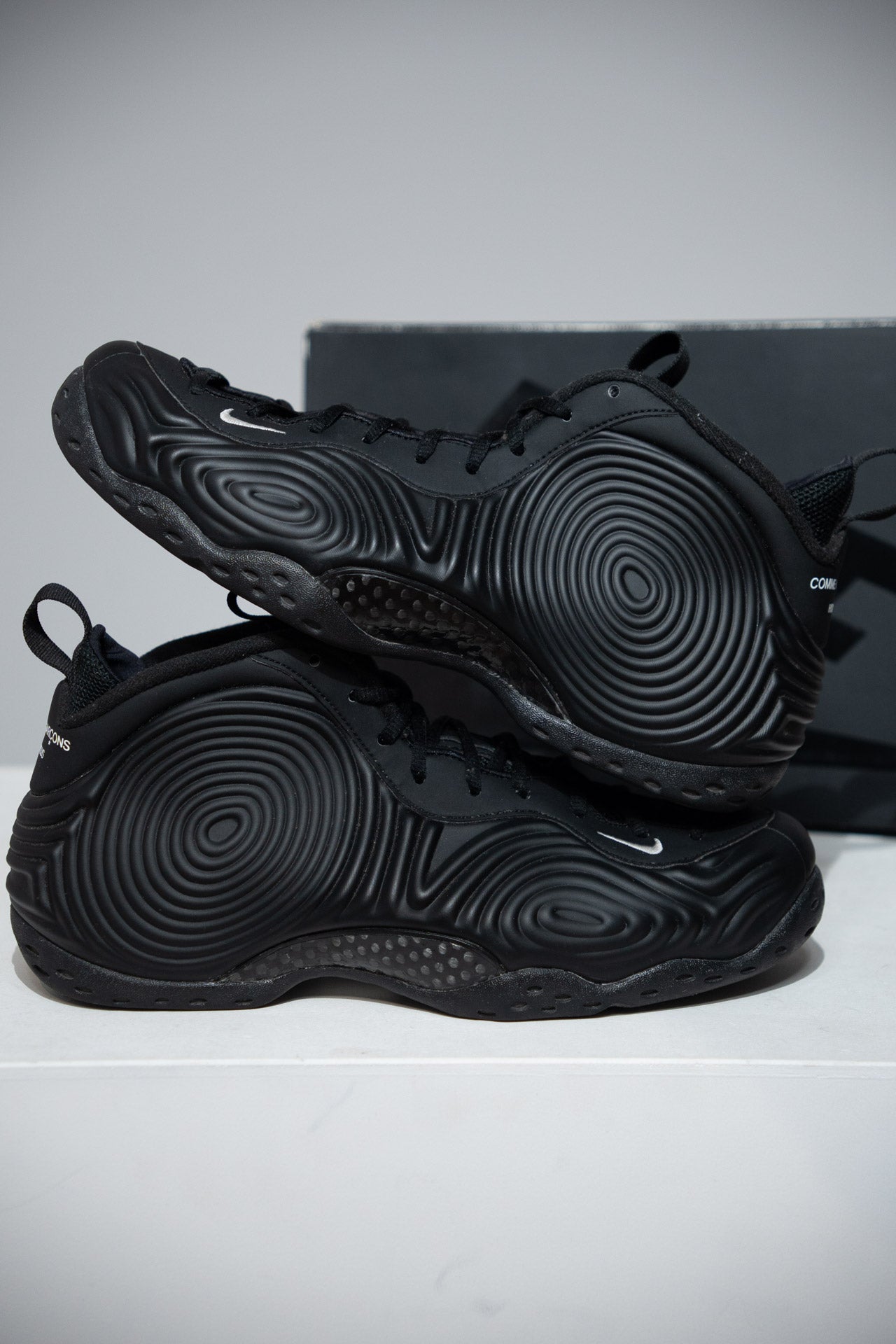 Foamposite Comme Des Garcons Black (Taille 44,5)