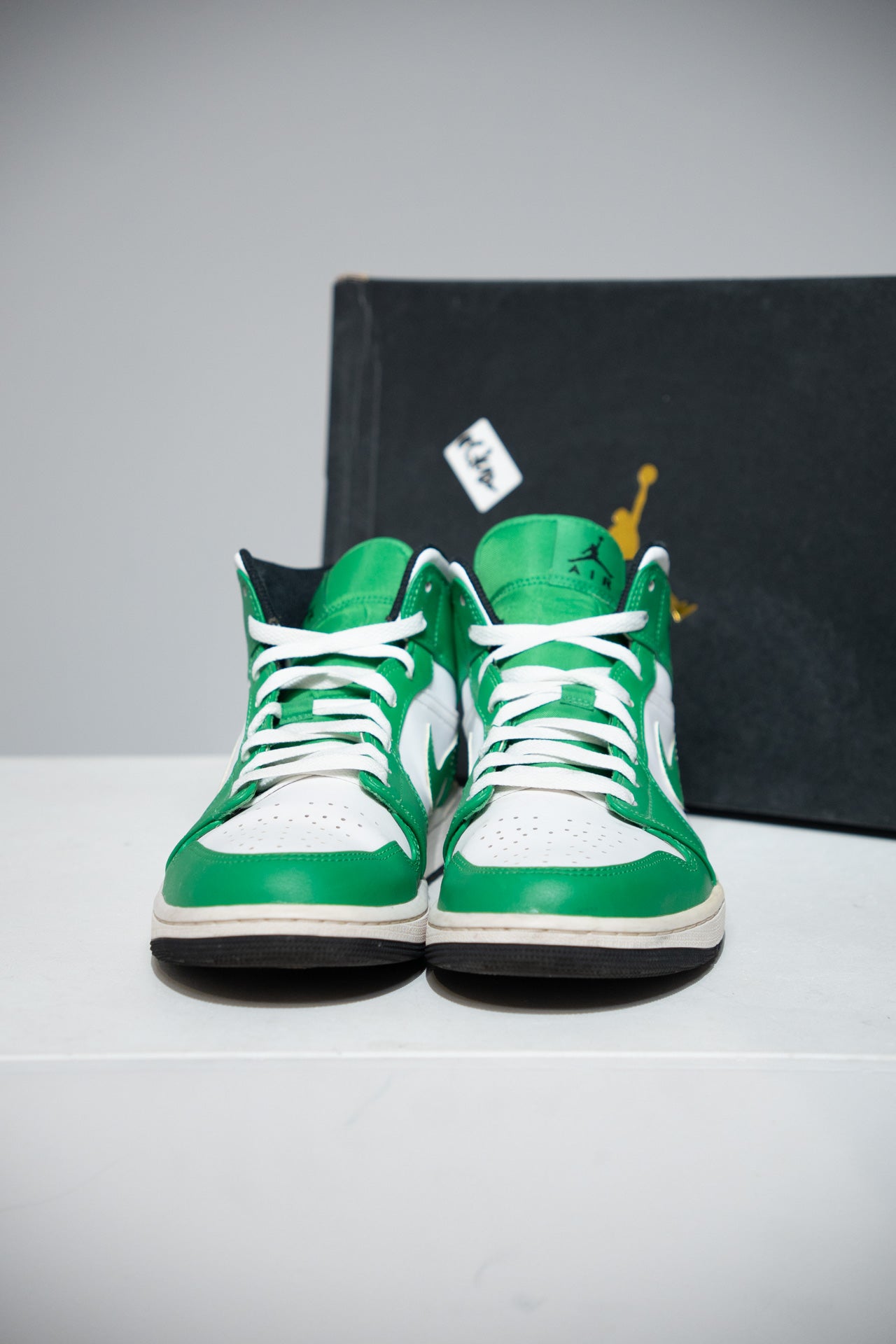Jordan 1 Mid Lucky Green (Taille 44)