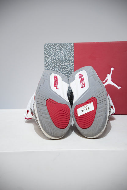 Jordan 3 Cardinal Red (Taille 44)