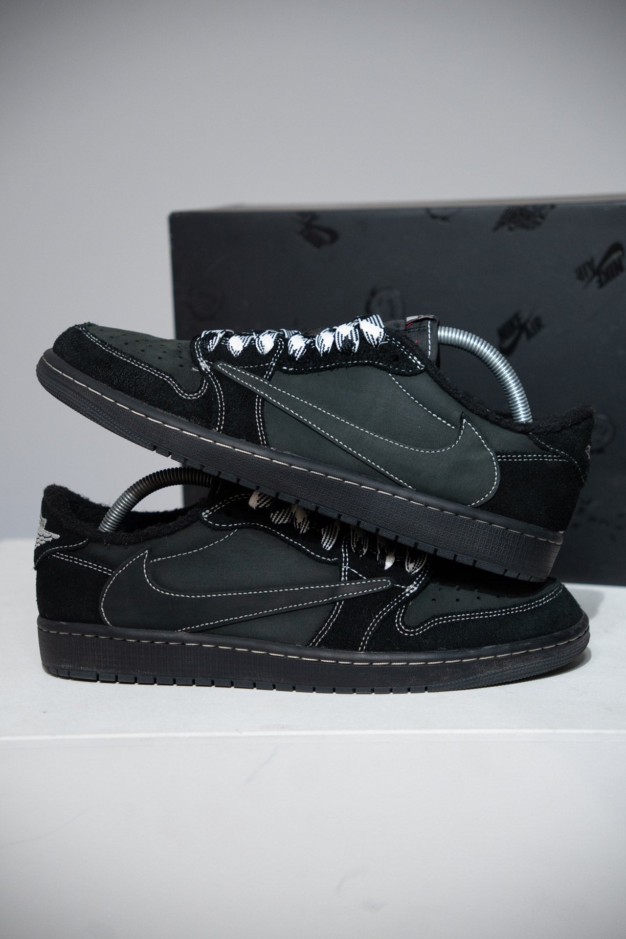 Jordan 1 Low Travis Scott Black Phantom (Taille 44,5)