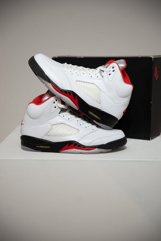 Jordan 5 Fire Red Silver Tongue (Taille 44)