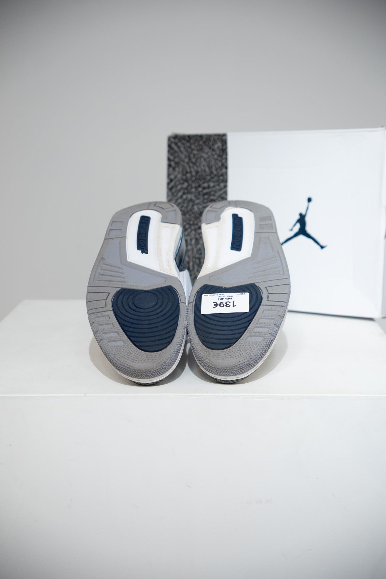 Jordan 3 Midnight Navy (Taille 42,5)