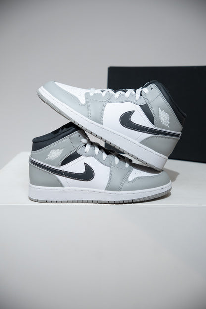 Jordan 1 Mid Anthracite GS (Taille 38)