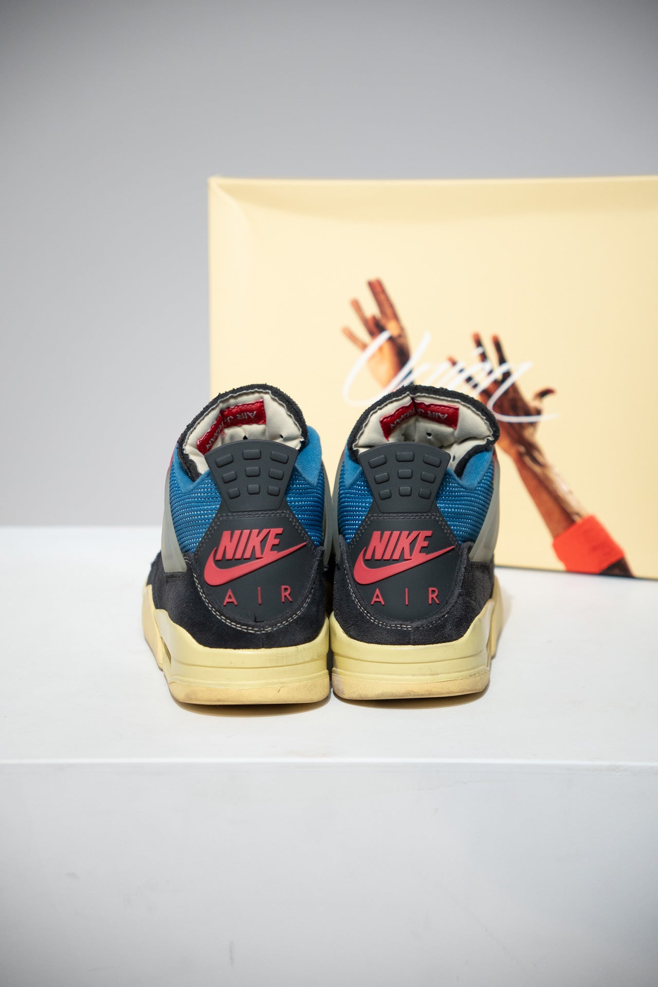 Jordan 4 Union Off-Noir (Taille 41)