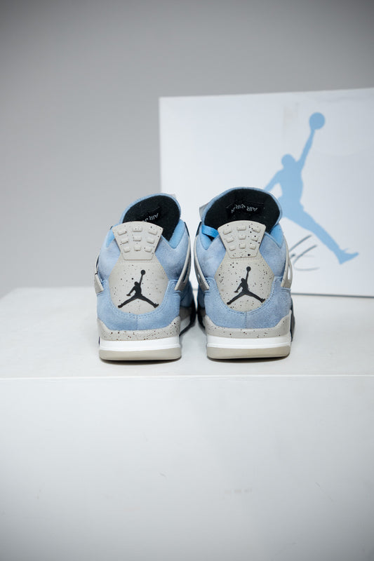 Jordan 4 UNC (Taille 42)