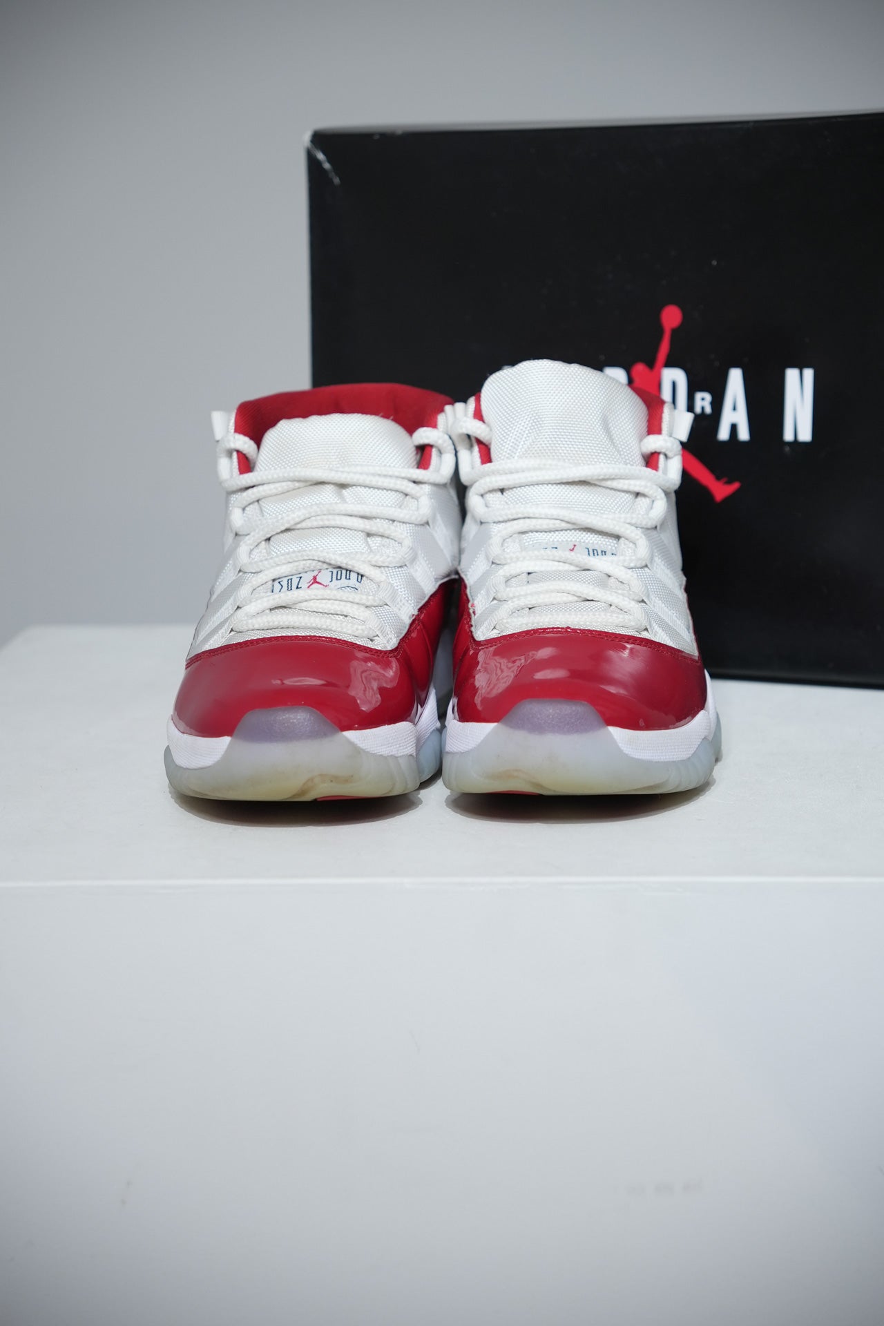 Jordan 11 Cherry (Taille 42)