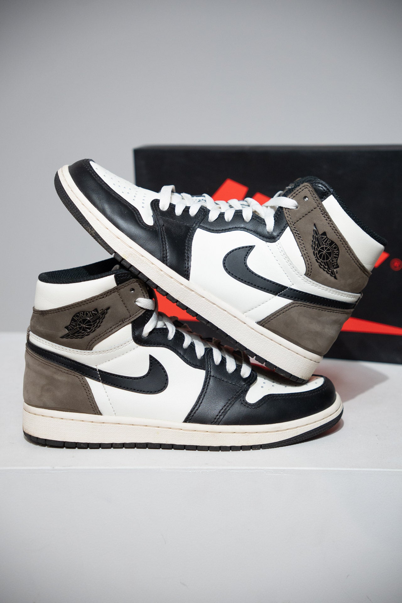 Jordan 1 High Mocha (Taille 40,5)