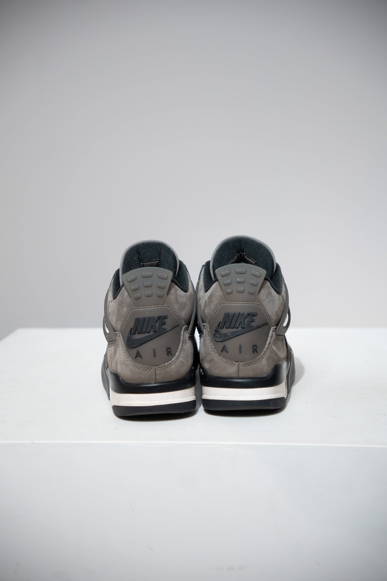 Jordan 4 Cave Stone (Taille 40)