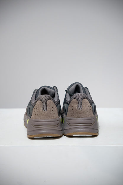 Yeezy 700 Mauve (Taille 44)