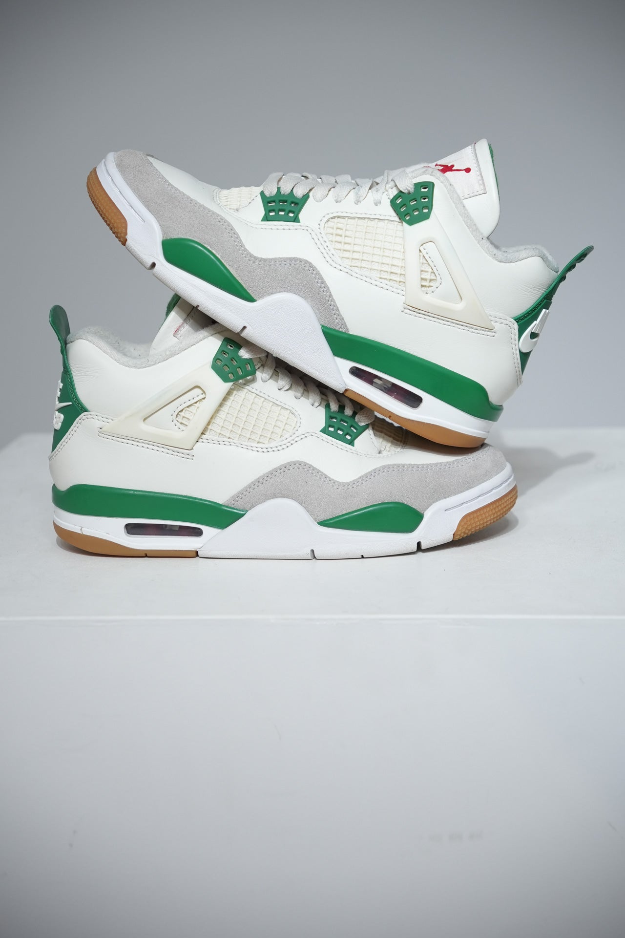 Jordan 4 SB pine Green (Taille 38)