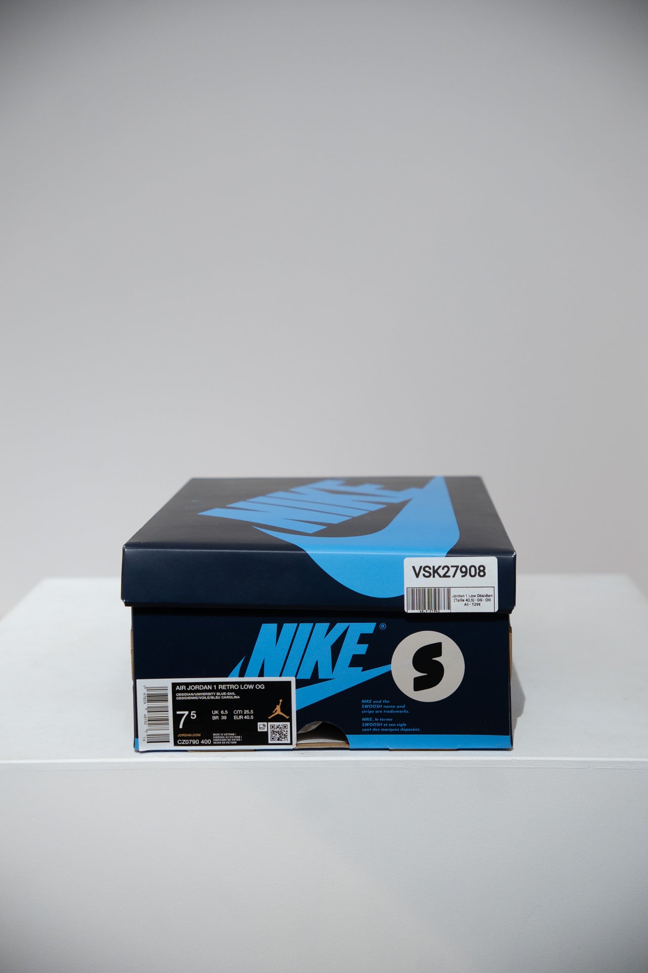 Jordan 1 Low Obsidian (Taille 44)