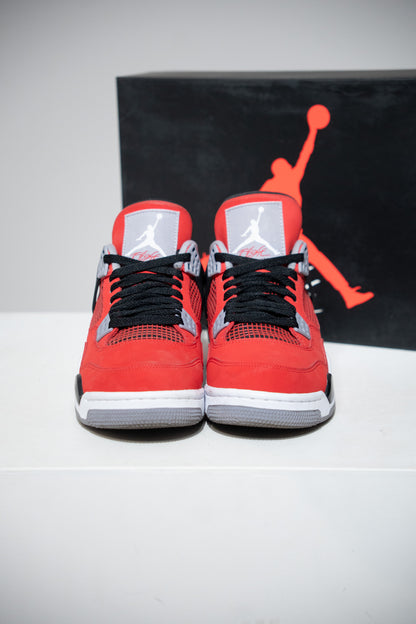 Jordan 4 Toro Bravo (Taille 40)