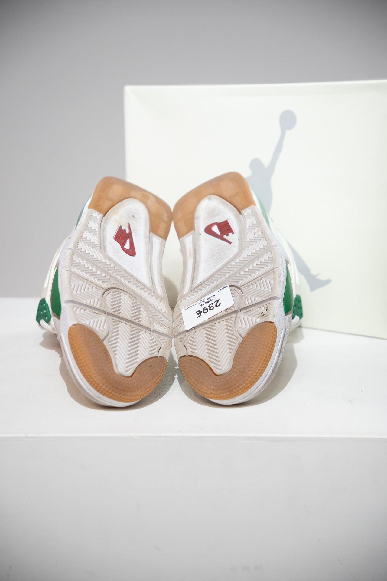 Jordan 4 SB pine Green (Taille 45)